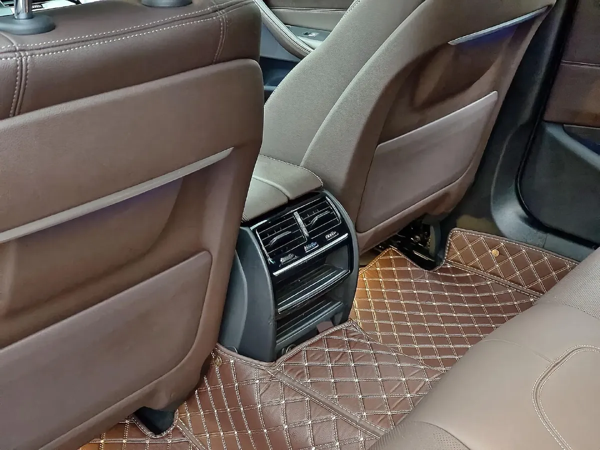 2023 BMW 5 Series 2.0T 245HP L4 8AT,autocango,china used car exporter,china ev exporter,chinese used car exporter,chinese used ev exporter