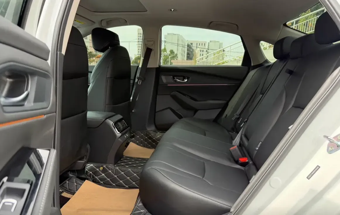 2025 Honda Accord 1.5T 192HP L4 CVT,autocango,china used car exporter,china ev exporter,chinese used car exporter,chinese used ev exporter