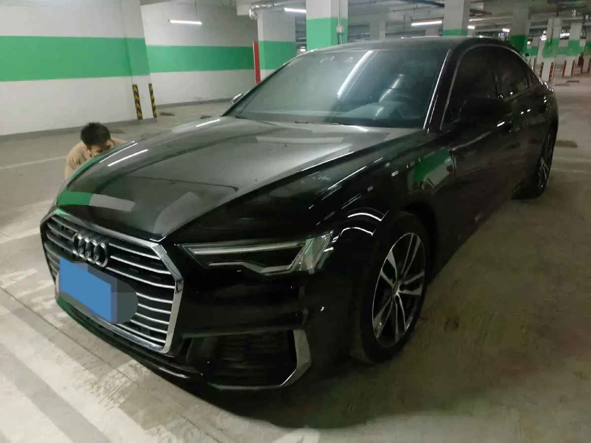 2021 Audi A6L 2.0T 190HP L4 7DCT,autocango,china used car exporter,china ev exporter,chinese used car exporter,chinese used ev exporter