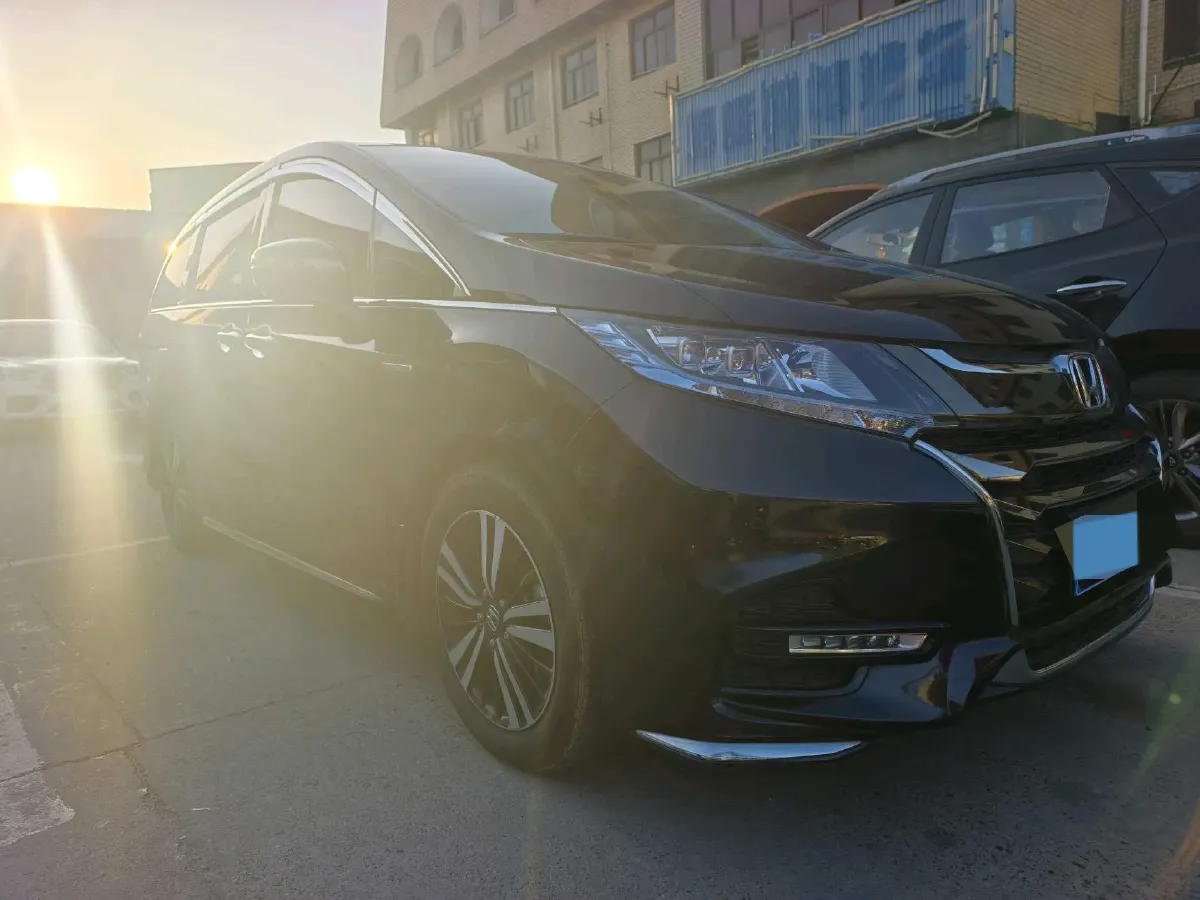 2021 Honda Odyssey 2.0L 146HP L4 E-CVT Hybrid,autocango,china used car exporter,china ev exporter,chinese used car exporter,chinese used ev exporter