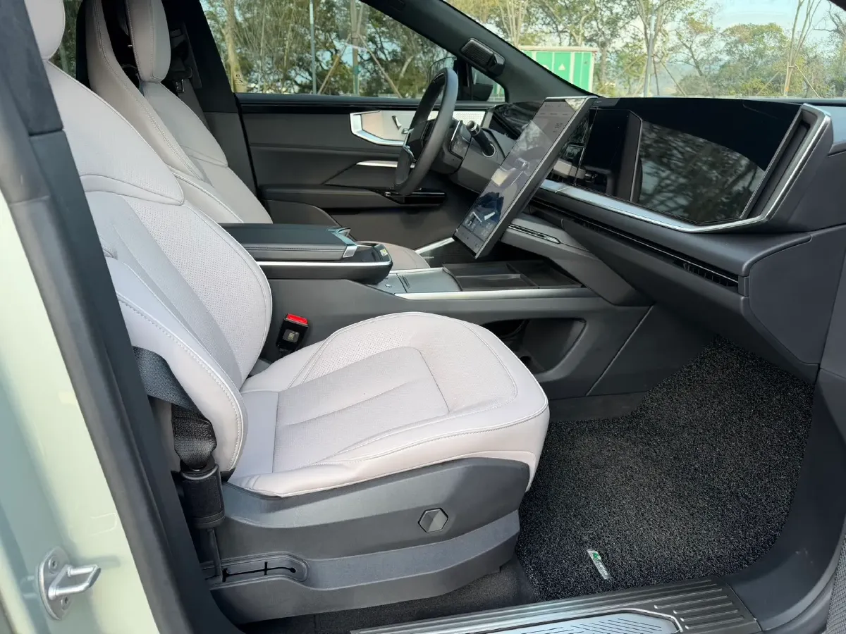 2023 HiPhi Y BEV 115KWH,autocango,china used car exporter,china ev exporter,chinese used car exporter,chinese used ev exporter