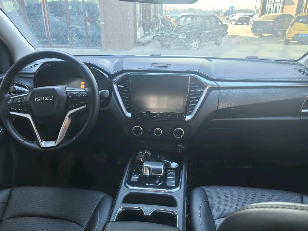 2023 Isuzu LingTuo 2.5T 150HP L4 8AT,autocango,china used car exporter,china ev exporter,chinese used car exporter,chinese used ev exporter