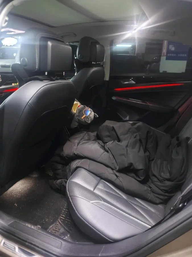 2022 Xpeng P7 BEV 60.2KWH,autocango,china used car exporter,china ev exporter,chinese used car exporter,chinese used ev exporter