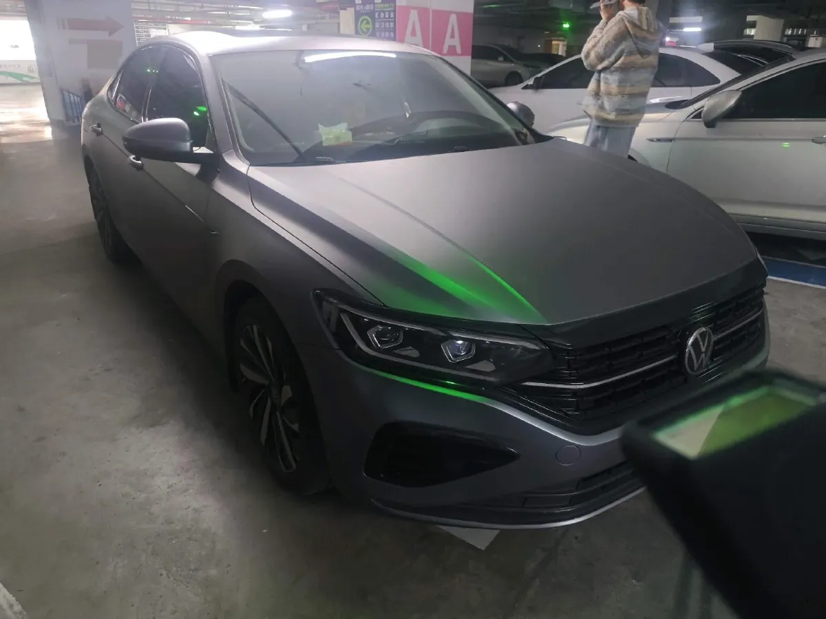 2022 Xpeng P7 BEV 60.2KWH,autocango,china used car exporter,china ev exporter,chinese used car exporter,chinese used ev exporter