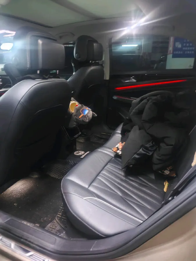 2022 Xpeng P7 BEV 60.2KWH,autocango,china used car exporter,china ev exporter,chinese used car exporter,chinese used ev exporter