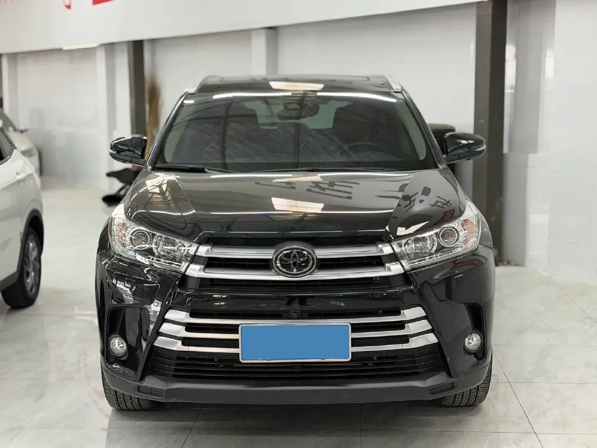 2020 Toyota Highlander 2.0T 220HP L4 6AT,autocango,china used car exporter,china ev exporter,chinese used car exporter,chinese used ev exporter