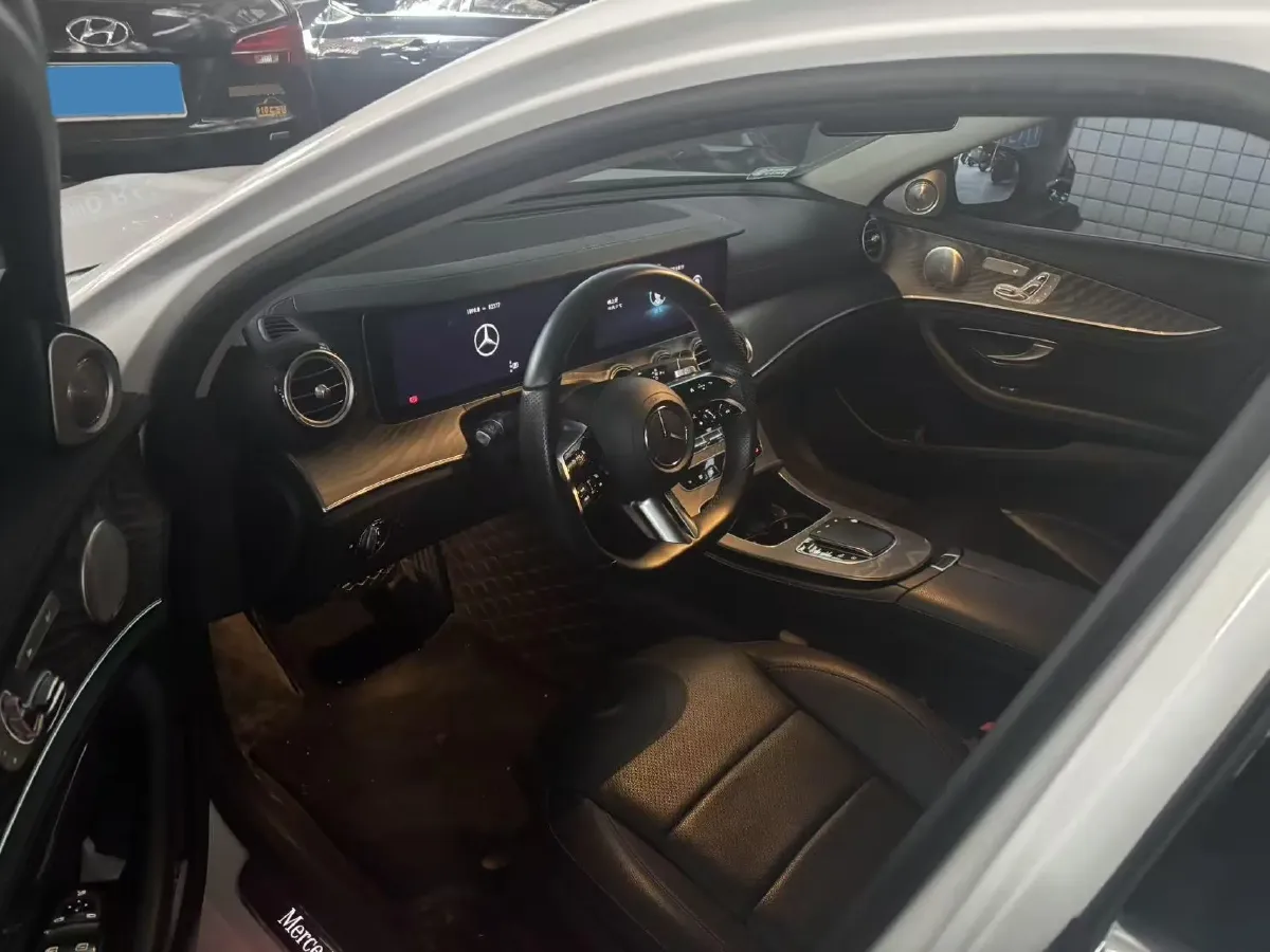 2021 Mercedes-Benz E Class 2.0T 258HP L4 9AT,autocango,china used car exporter,china ev exporter,chinese used car exporter,chinese used ev exporter