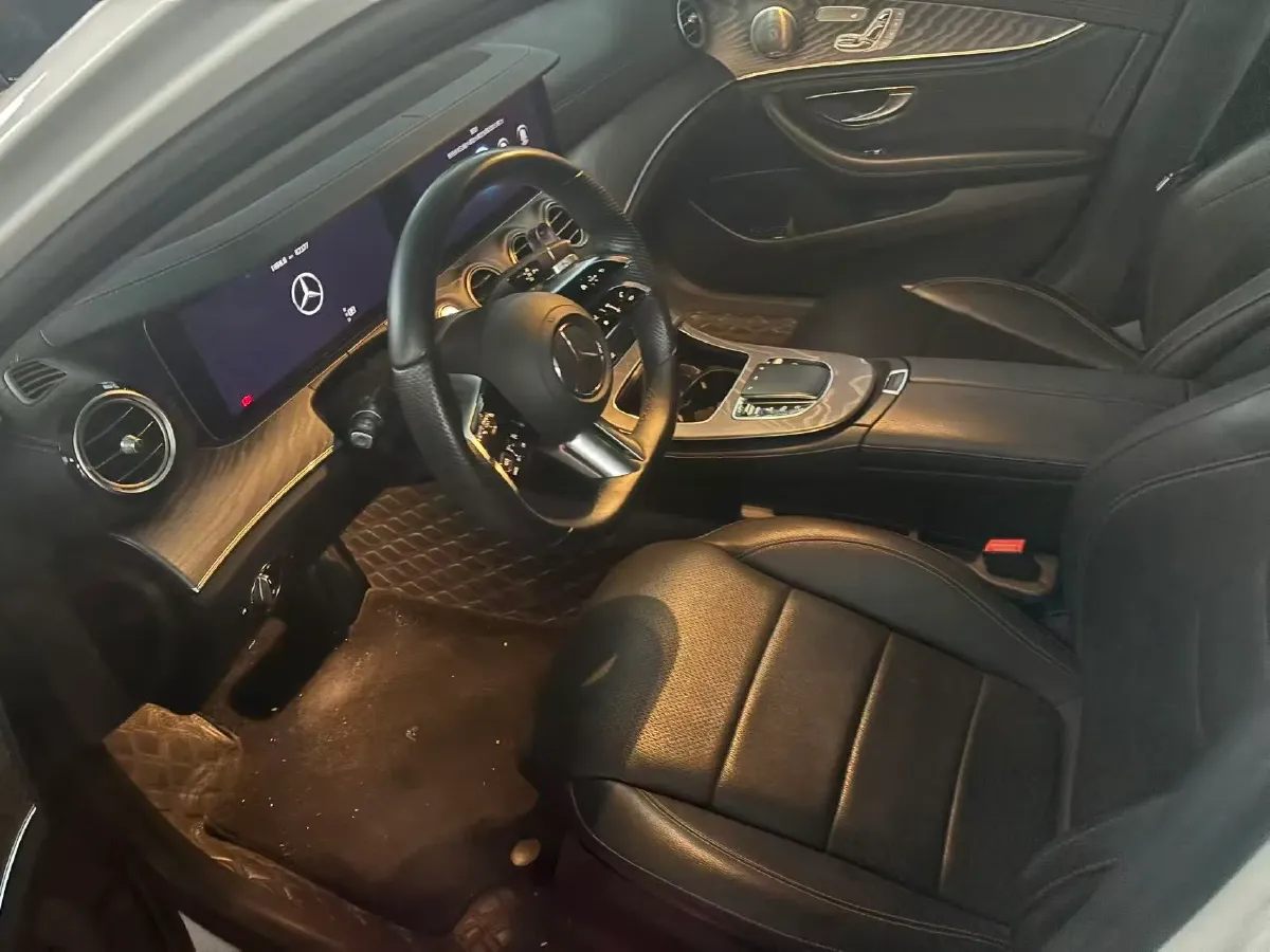 2021 Mercedes-Benz E Class 2.0T 258HP L4 9AT,autocango,china used car exporter,china ev exporter,chinese used car exporter,chinese used ev exporter