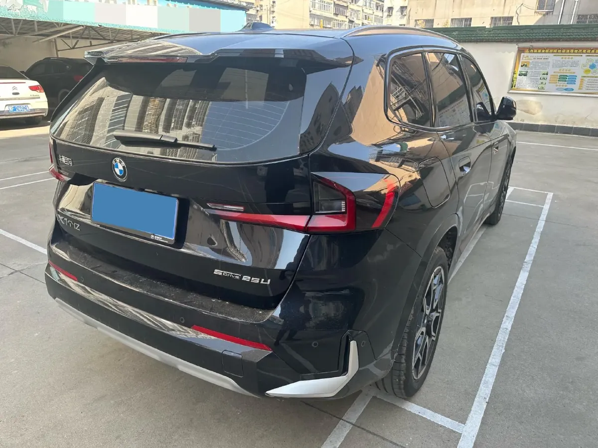 2025 BMW X1 2.0T 204HP L4 7DCT,autocango,china used car exporter,china ev exporter,chinese used car exporter,chinese used ev exporter
