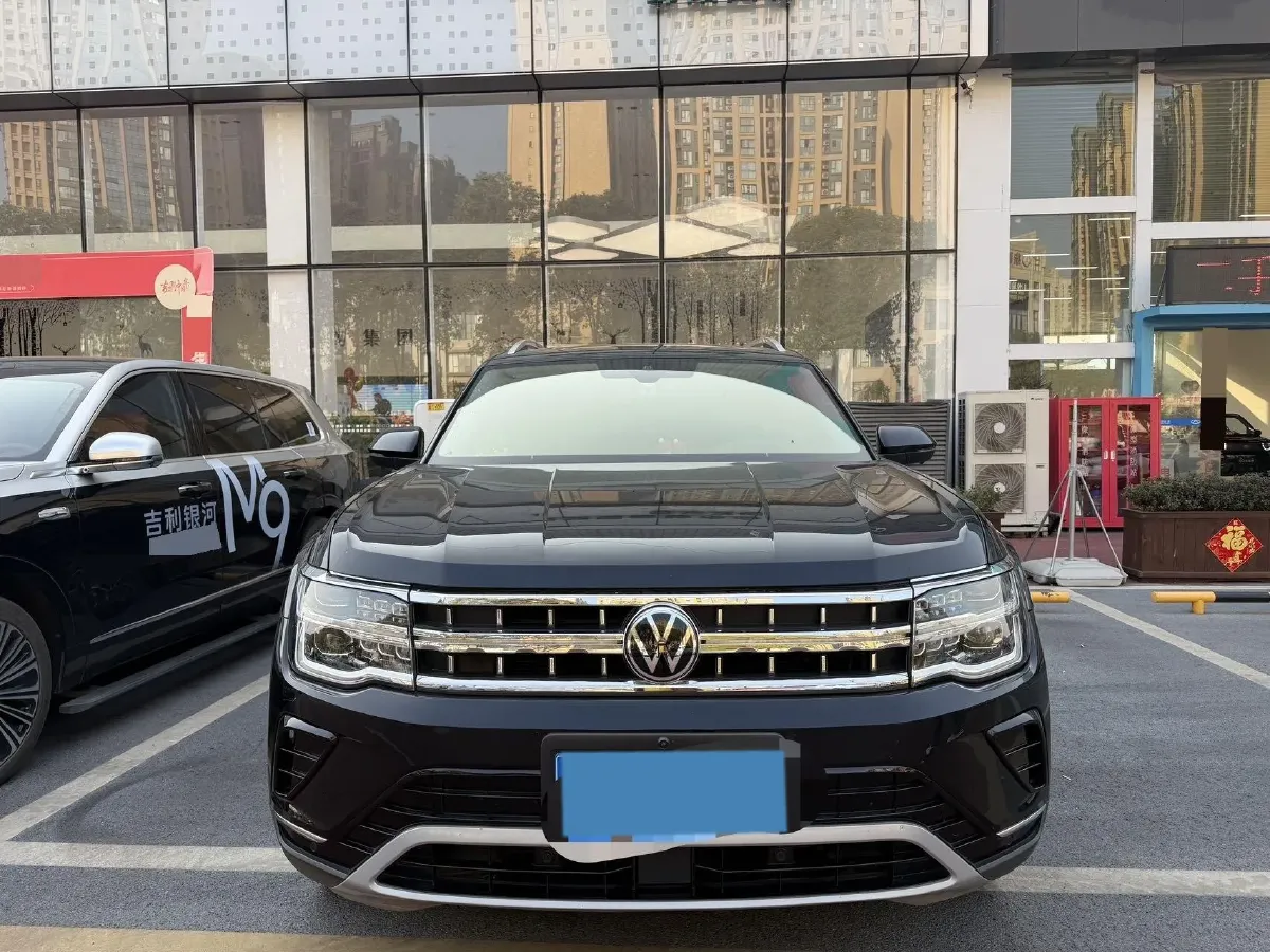 2023 Volkswagen Teramont 2.0T 220HP L4 7DCT,autocango,china used car exporter,china ev exporter,chinese used car exporter,chinese used ev exporter