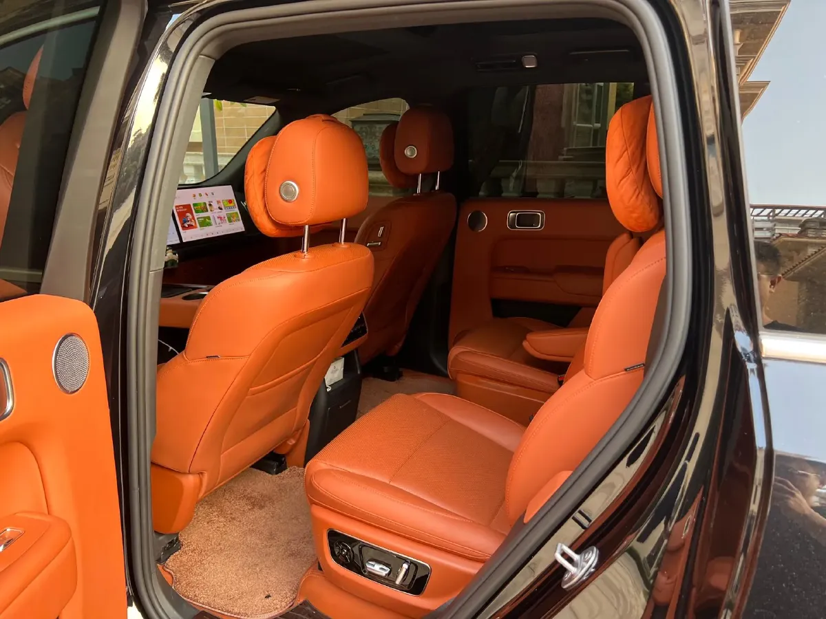 2023 Li L8 Range Extended 154HP REEV 40.9KWH,autocango,china used car exporter,china ev exporter,chinese used car exporter,chinese used ev exporter