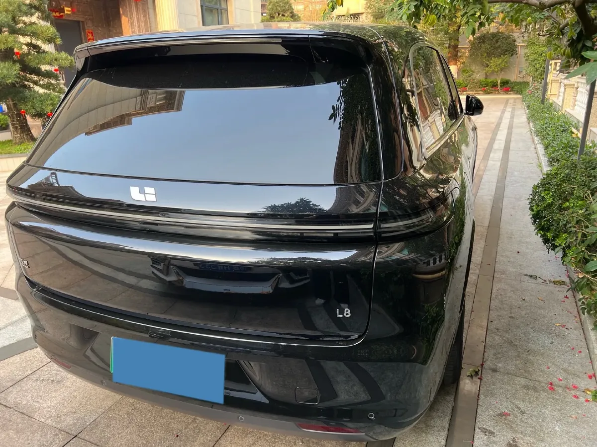2023 Li L8 Range Extended 154HP REEV 40.9KWH,autocango,china used car exporter,china ev exporter,chinese used car exporter,chinese used ev exporter