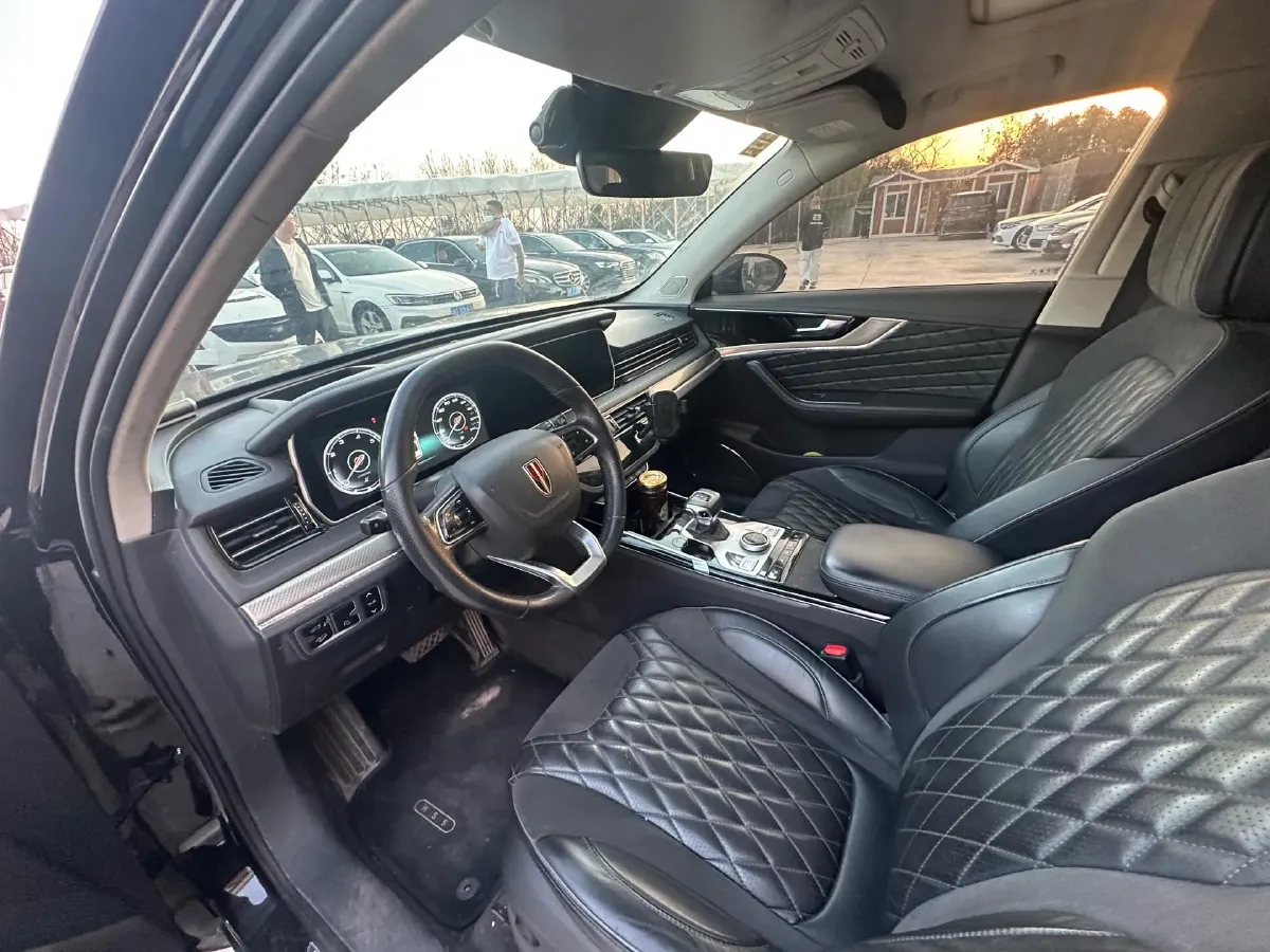 2022 HongQi HS5 2.0T 224HP L4 6AT,autocango,china used car exporter,china ev exporter,chinese used car exporter,chinese used ev exporter