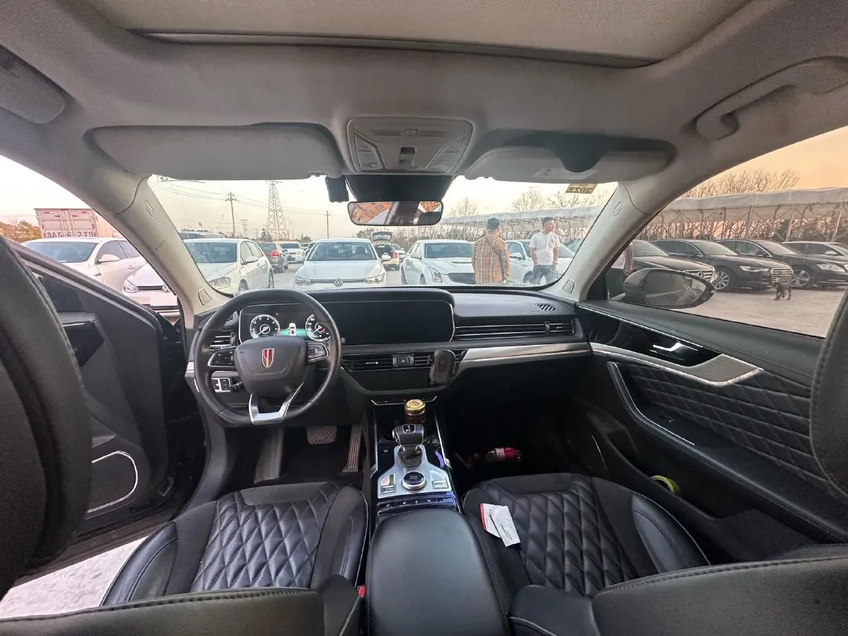 2022 HongQi HS5 2.0T 224HP L4 6AT,autocango,china used car exporter,china ev exporter,chinese used car exporter,chinese used ev exporter