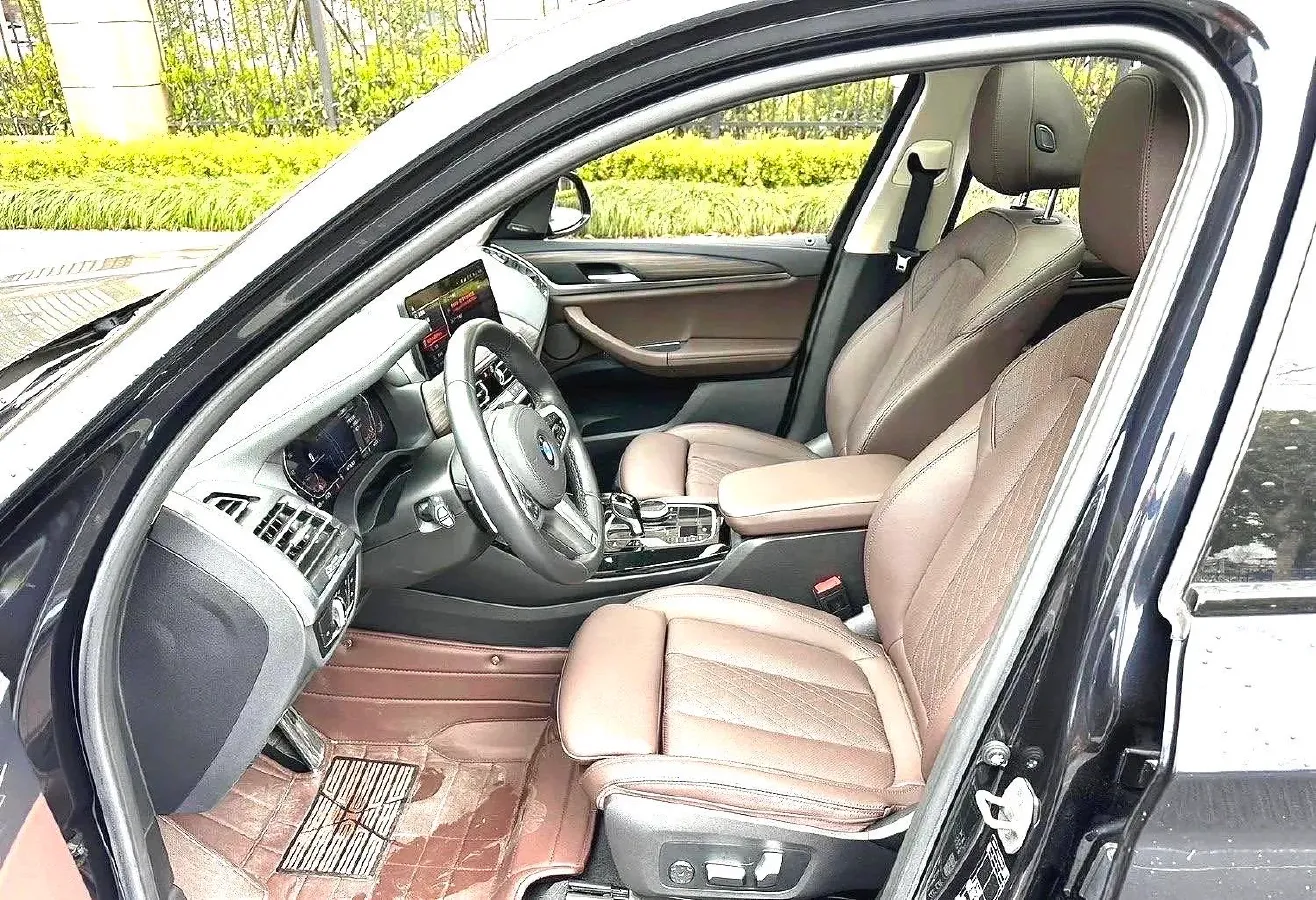 2022 BMW X3 2.0T 252HP L4 8AT,autocango,china used car exporter,china ev exporter,chinese used car exporter,chinese used ev exporter