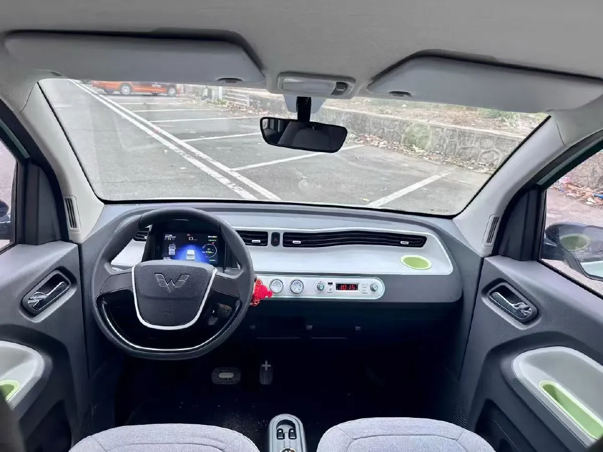 2021 WuLing HongGuang MINI EV BEV 13.9KWH,autocango,china used car exporter,china ev exporter,chinese used car exporter,chinese used ev exporter