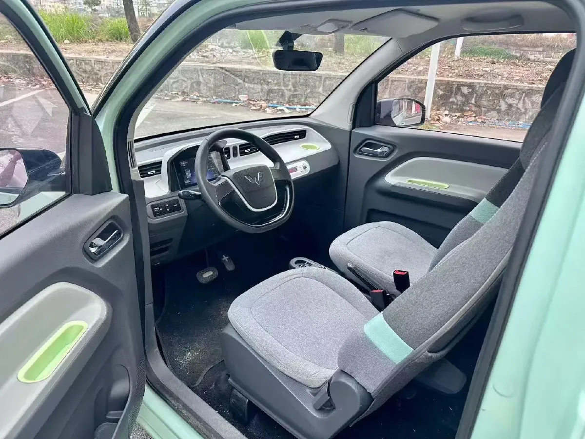 2021 WuLing HongGuang MINI EV BEV 13.9KWH,autocango,china used car exporter,china ev exporter,chinese used car exporter,chinese used ev exporter