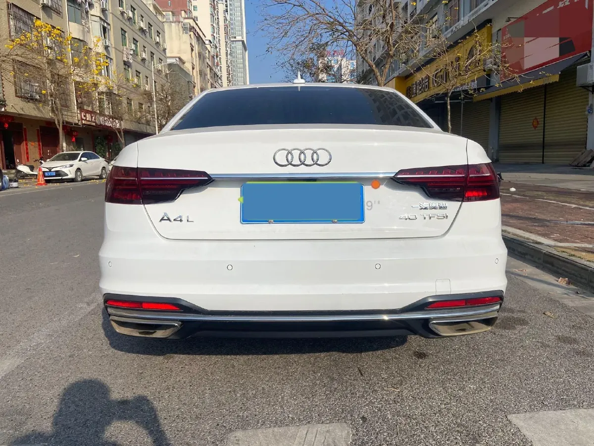2022 Audi A4L 2.0T 190HP L4 7DCT,autocango,china used car exporter,china ev exporter,chinese used car exporter,chinese used ev exporter