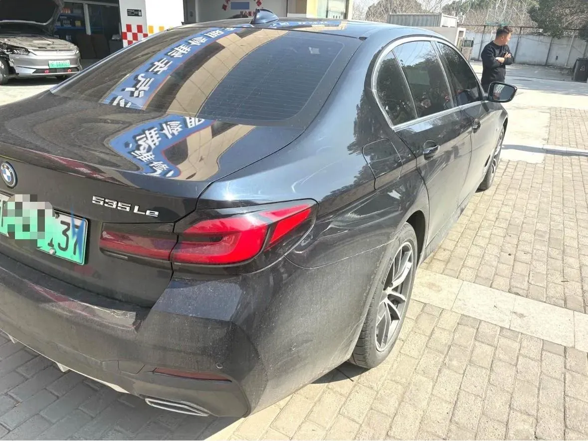 2022 BMW 5 Series 2.0T 184HP L4 8AT PHEV 17.7KWH,autocango,china used car exporter,china ev exporter,chinese used car exporter,chinese used ev exporter