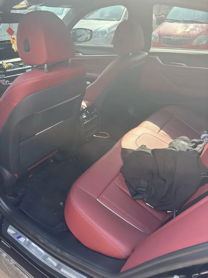 2022 BMW 5 Series 2.0T 184HP L4 8AT PHEV 17.7KWH,autocango,china used car exporter,china ev exporter,chinese used car exporter,chinese used ev exporter