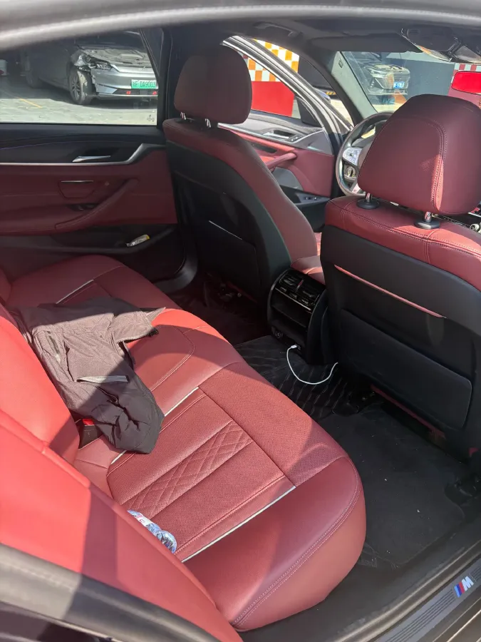 2022 BMW 5 Series 2.0T 184HP L4 8AT PHEV 17.7KWH,autocango,china used car exporter,china ev exporter,chinese used car exporter,chinese used ev exporter