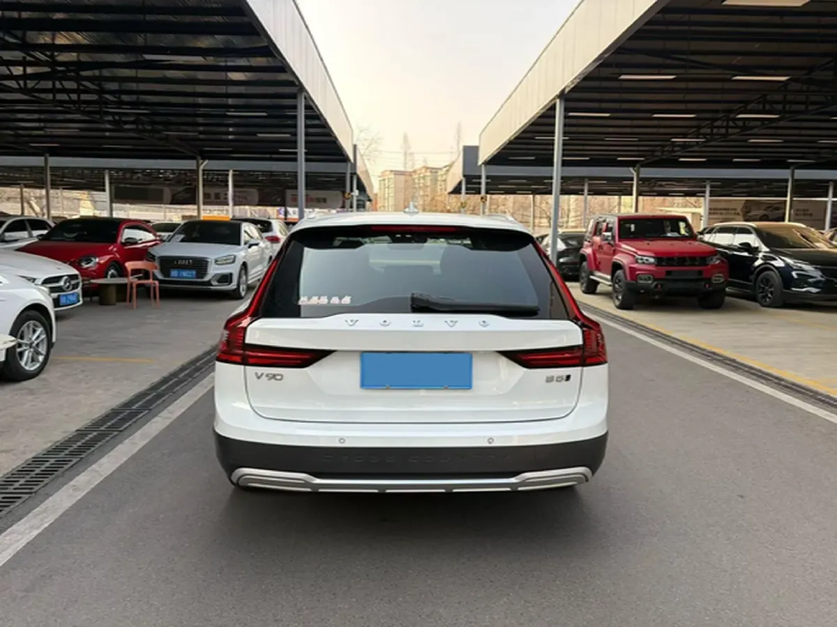 2022 Volvo V90 2.0T 250HP L4 8AT,autocango,china used car exporter,china ev exporter,chinese used car exporter,chinese used ev exporter