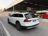 2022 Volvo V90 2.0T 250HP L4 8AT