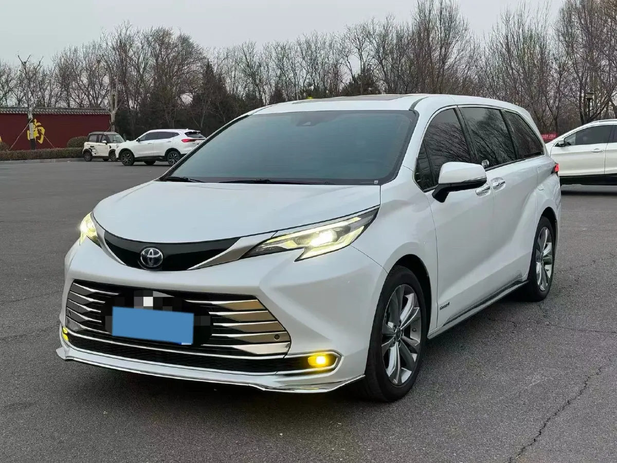 2023 Toyota Sienna 2.5L 189HP L4 E-CVT Hybrid,autocango,china used car exporter,china ev exporter,chinese used car exporter,chinese used ev exporter