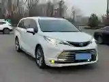 2023 Toyota Sienna 2.5L 189HP L4 E-CVT Hybrid