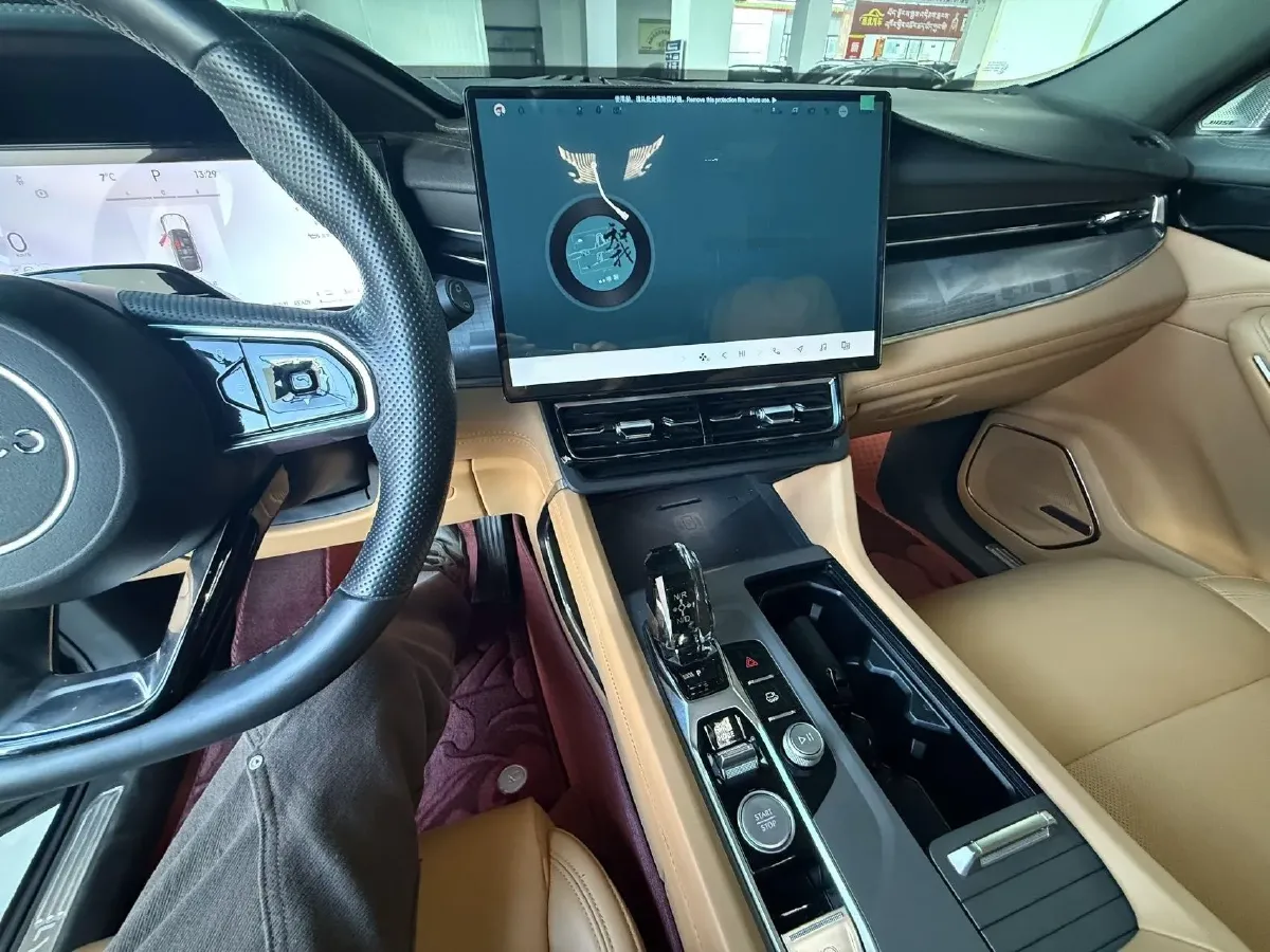 2024 LYNK&CO 09 EM-P 2.0T 254HP L4 3DHT PHEV 40.1KWH,autocango,china used car exporter,china ev exporter,chinese used car exporter,chinese used ev exporter