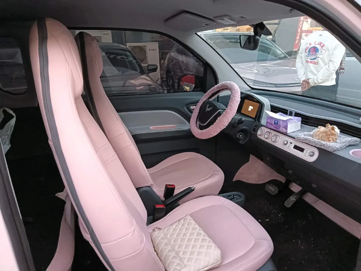 2022 WuLing HongGuang MINI EV BEV 13.9KWH,autocango,china used car exporter,china ev exporter,chinese used car exporter,chinese used ev exporter