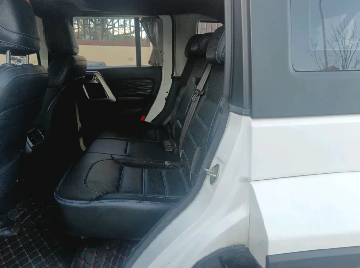 2018 Beijing BJ40 2.3T 250HP L4 6AT,autocango,china used car exporter,china ev exporter,chinese used car exporter,chinese used ev exporter
