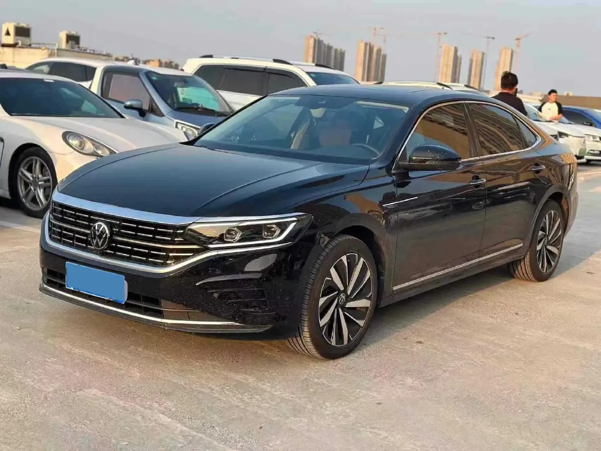 2023 Volkswagen Passat 2.0T 186HP L4 7DCT,autocango,china used car exporter,china ev exporter,chinese used car exporter,chinese used ev exporter