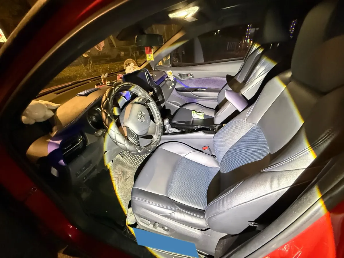 2020 Toyota C-HR 2.0L 171HP L4 CVT,autocango,china used car exporter,china ev exporter,chinese used car exporter,chinese used ev exporter