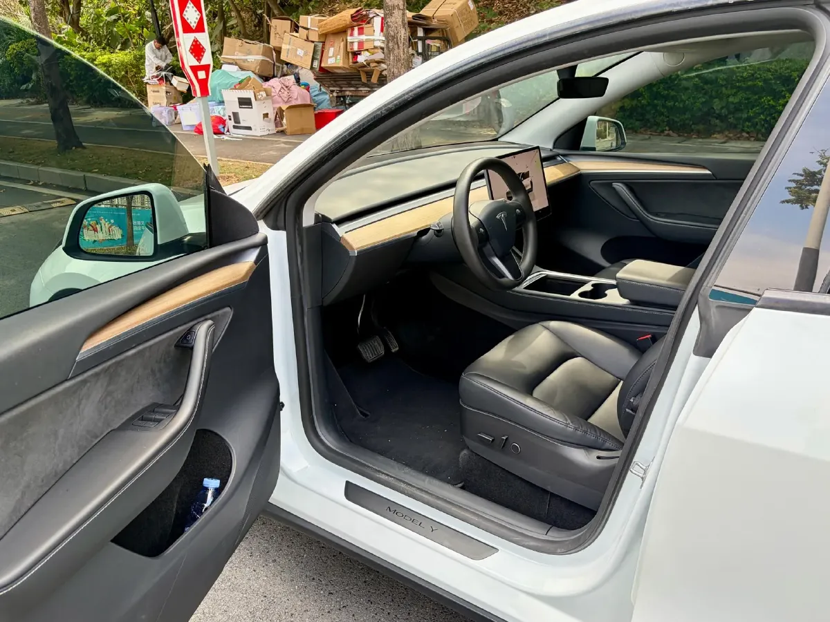 2022 Tesla Model Y BEV 60KWH,autocango,china used car exporter,china ev exporter,chinese used car exporter,chinese used ev exporter