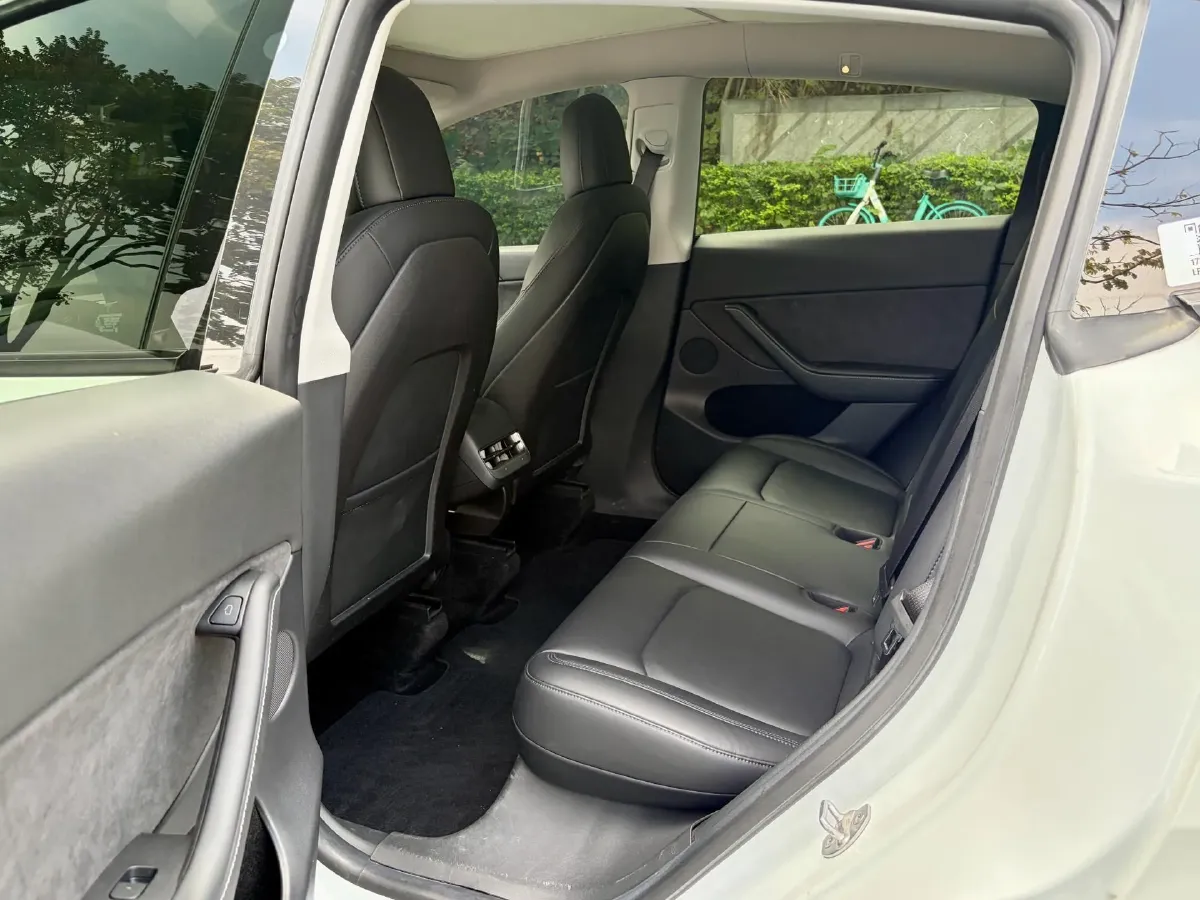 2022 Tesla Model Y BEV 60KWH,autocango,china used car exporter,china ev exporter,chinese used car exporter,chinese used ev exporter