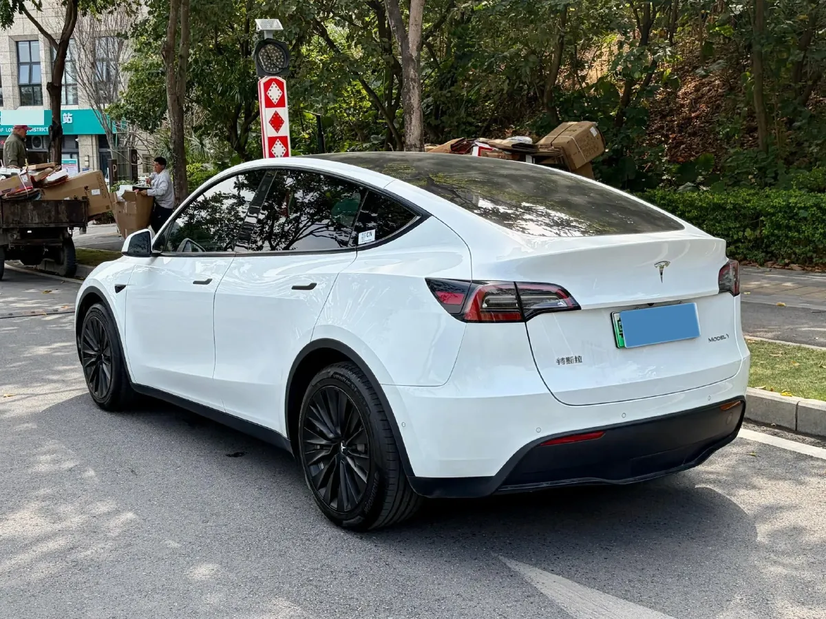 2022 Tesla Model Y BEV 60KWH,autocango,china used car exporter,china ev exporter,chinese used car exporter,chinese used ev exporter