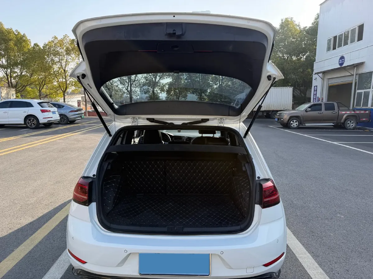 2018 Volkswagen Golf 1.4T 150HP L4 7DCT,autocango,china used car exporter,china ev exporter,chinese used car exporter,chinese used ev exporter