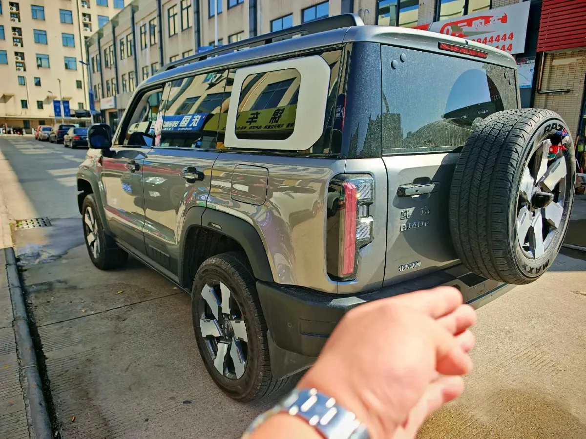 2025 Beijing BJ40 REEV REEV 188HP REEV 40.3KWH,autocango,china used car exporter,china ev exporter,chinese used car exporter,chinese used ev exporter