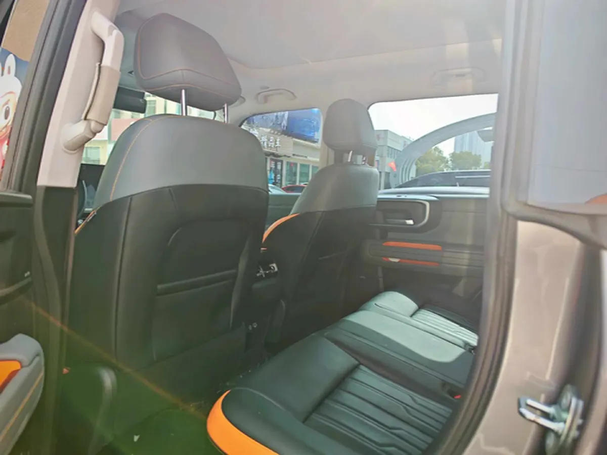 2025 Beijing BJ40 REEV REEV 188HP REEV 40.3KWH,autocango,china used car exporter,china ev exporter,chinese used car exporter,chinese used ev exporter