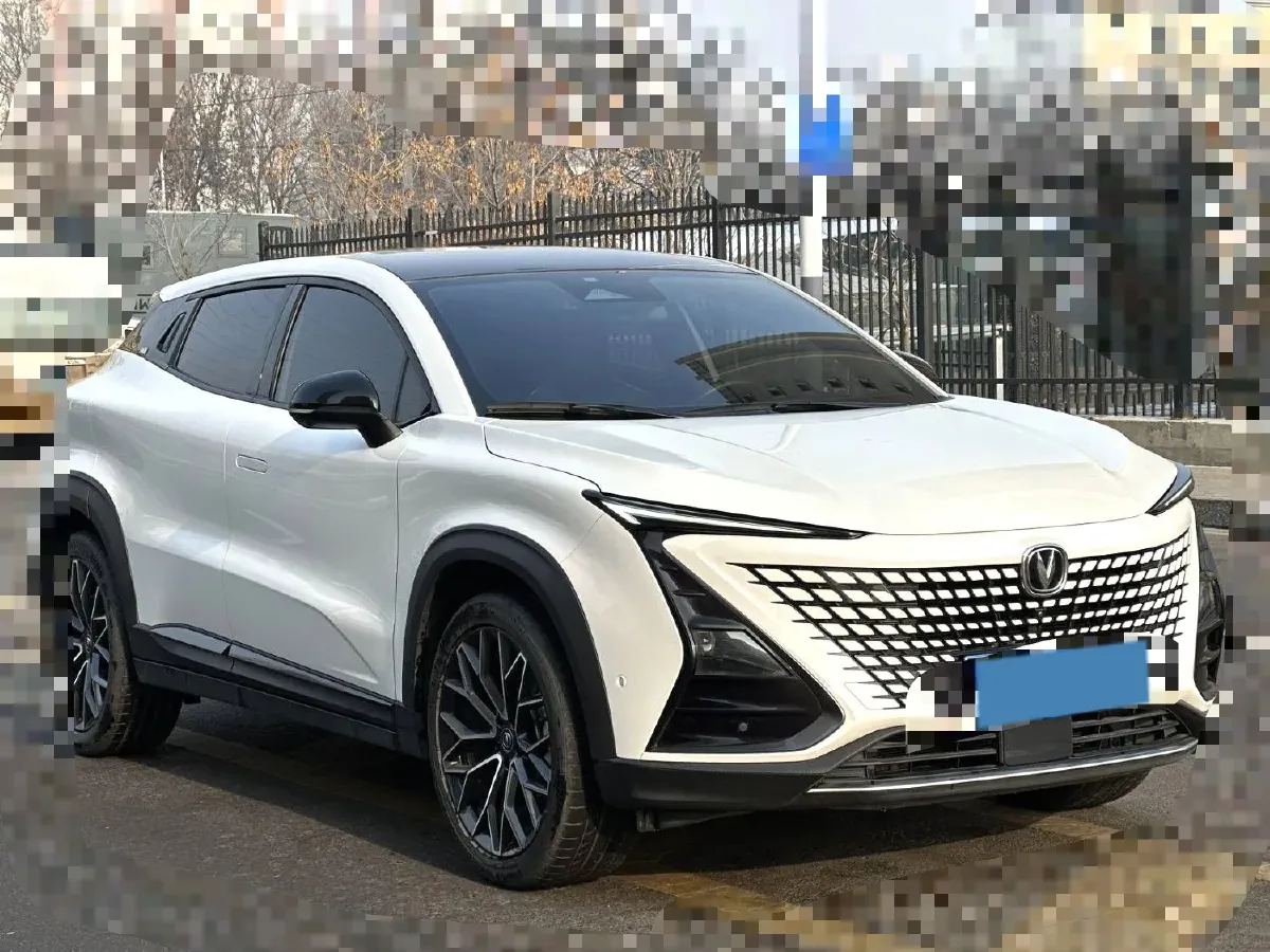 2022 ChangAn UNI-T 1.5T 188HP L4 7DCT,autocango,china used car exporter,china ev exporter,chinese used car exporter,chinese used ev exporter