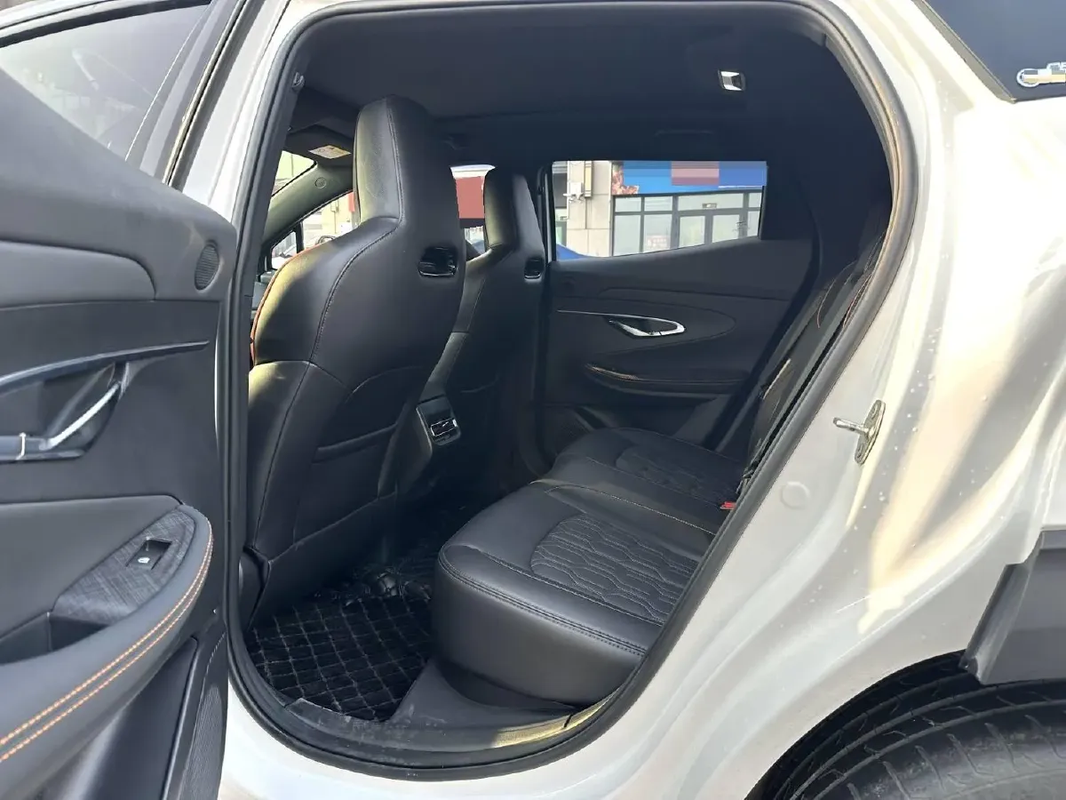 2022 ChangAn UNI-T 1.5T 188HP L4 7DCT,autocango,china used car exporter,china ev exporter,chinese used car exporter,chinese used ev exporter