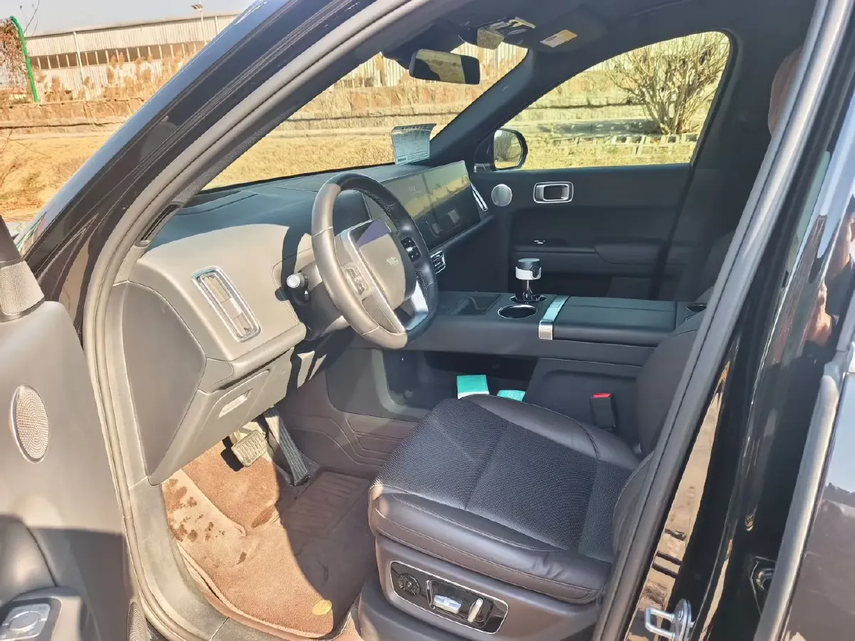 2022 Li L9 Range Extended 154HP REEV 42.6KWH,autocango,china used car exporter,china ev exporter,chinese used car exporter,chinese used ev exporter