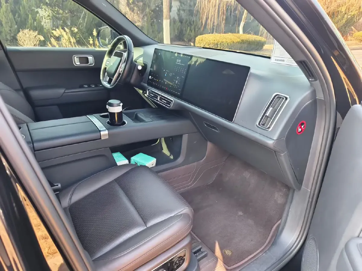 2022 Li L9 Range Extended 154HP REEV 42.6KWH,autocango,china used car exporter,china ev exporter,chinese used car exporter,chinese used ev exporter