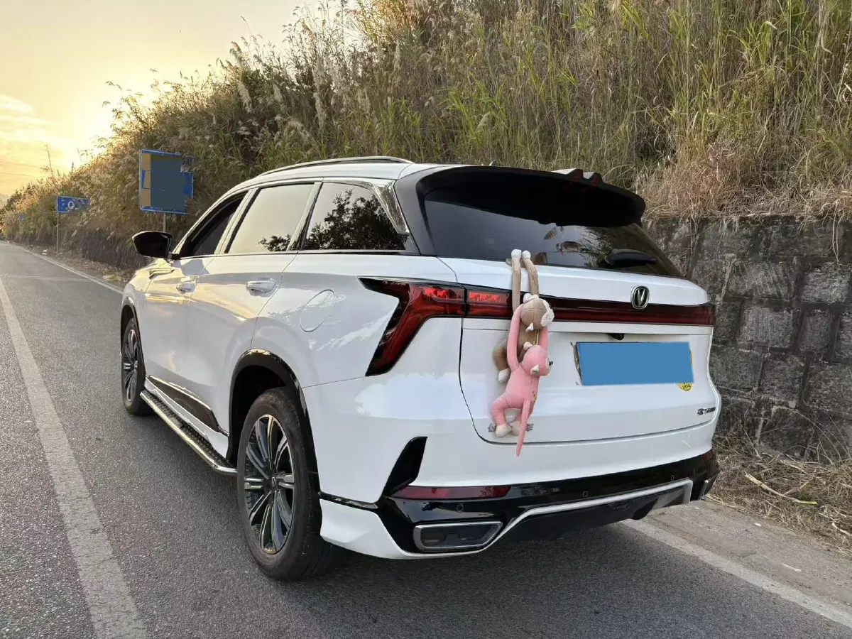 2024 ChangAn CS75 Plus 1.5T 188HP L4 8AT,autocango,china used car exporter,china ev exporter,chinese used car exporter,chinese used ev exporter