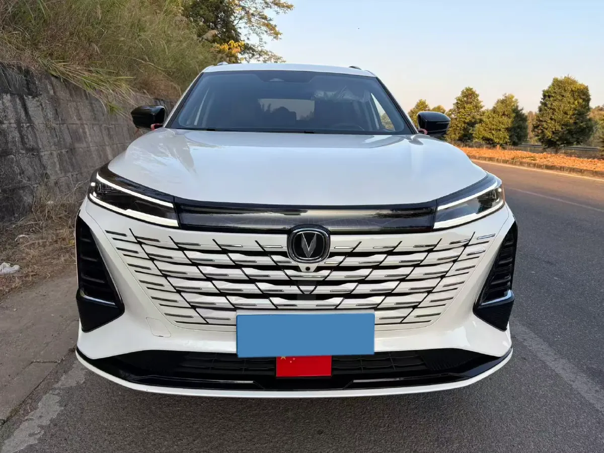 2024 ChangAn CS75 Plus 1.5T 188HP L4 8AT,autocango,china used car exporter,china ev exporter,chinese used car exporter,chinese used ev exporter