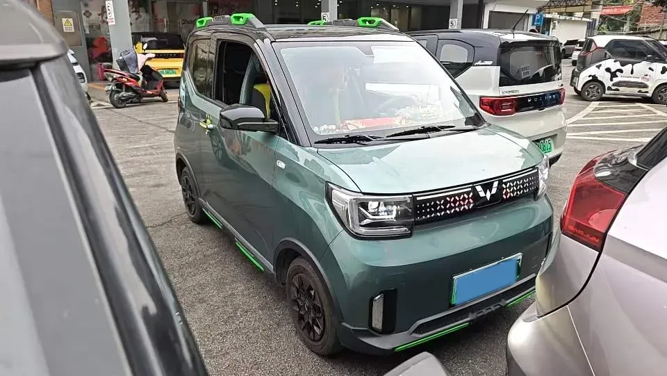 2022 WuLing HongGuang MINI EV BEV 17.3KWH,autocango,china used car exporter,china ev exporter,chinese used car exporter,chinese used ev exporter