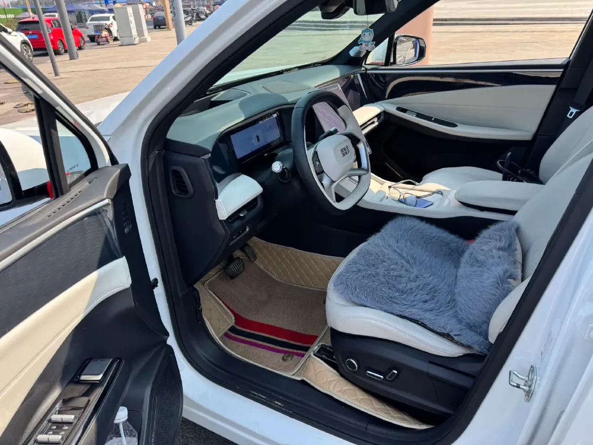 2023 Geely Galaxy L7 1.5T 163HP L4 3DHT PHEV 18.7KWH,autocango,china used car exporter,china ev exporter,chinese used car exporter,chinese used ev exporter