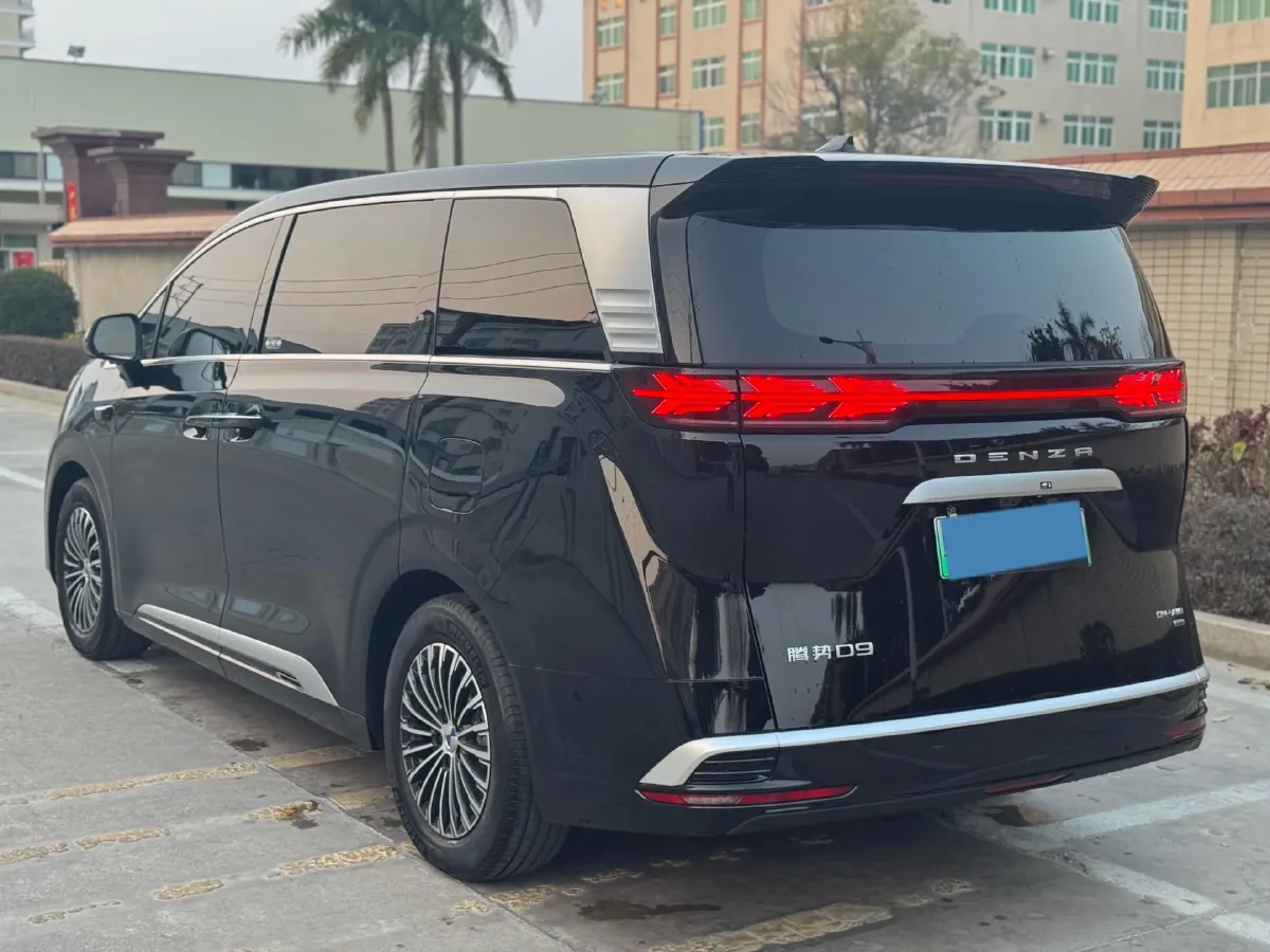 2025 Denza D9 1.5T 156HP L4 E-CVT PHEV 40KWH,autocango,china used car exporter,china ev exporter,chinese used car exporter,chinese used ev exporter