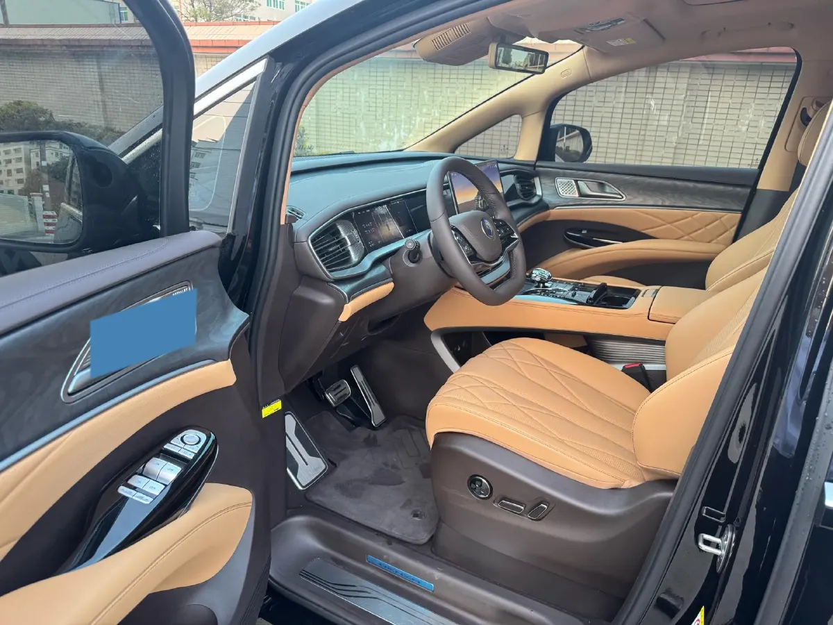 2025 Denza D9 1.5T 156HP L4 E-CVT PHEV 40KWH,autocango,china used car exporter,china ev exporter,chinese used car exporter,chinese used ev exporter